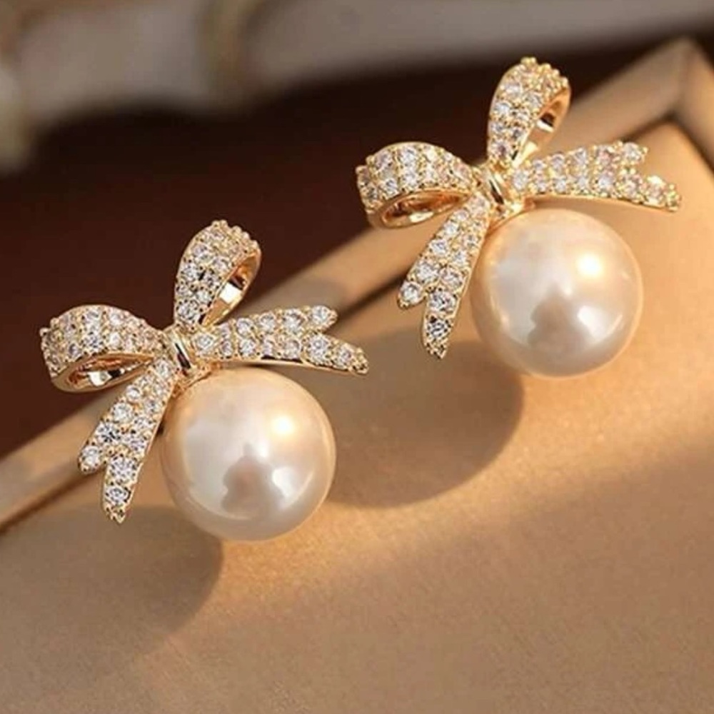 Christmas White Ornament Ball Gold Rhinestone Drop Holiday Bow Party Earrings